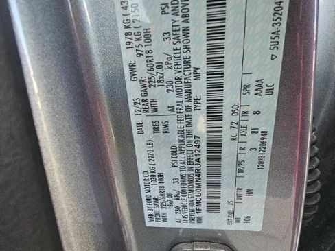 Used 2024 Ford Escape ST-Line image 8