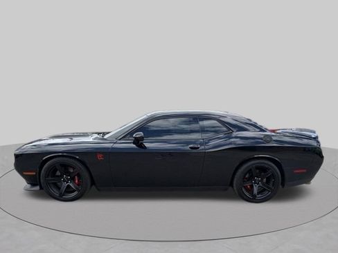 Used 2018 Dodge Challenger SRT w/ Technology Group RWD image 4