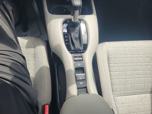 New 2026 Honda HR-V LX image 19