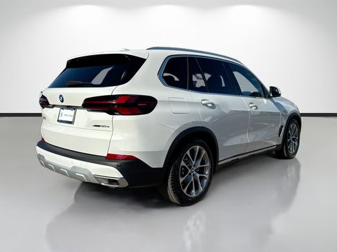 New 2026 BMW X5 xDrive50e w/ Executive Package image 3