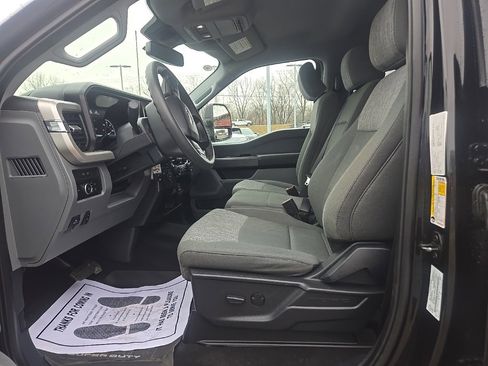 Used 2023 Ford F350 XLT w/ 360-Degree Camera Package image 13