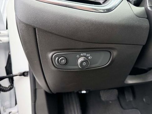 Certified 2023 Chevrolet Equinox LS w/ LS Convenience Package image 17