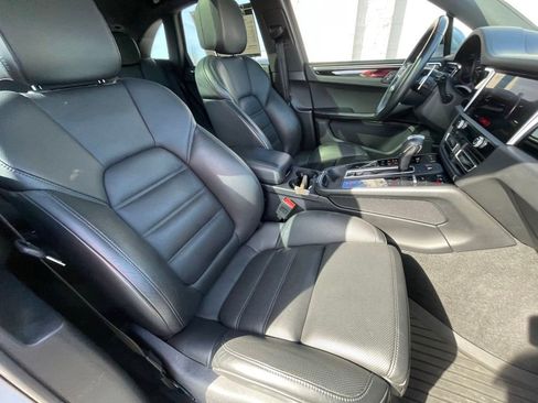 Used 2022 Porsche Macan S w/ Premium Package Plus image 27