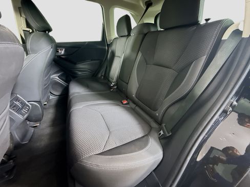 Used 2022 Subaru Forester Premium AWD/4WD image 25
