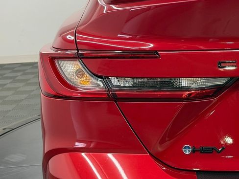 Used 2026 Toyota Camry SE FWD image 13