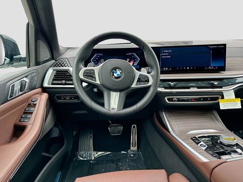 Used 2026 BMW X7 xDrive40i AWD/4WD image 24