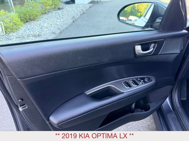 Used 2019 Kia Optima LX FWD image 12