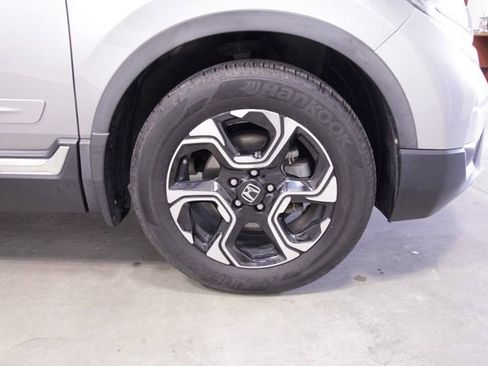 Used 2017 Honda CR-V Touring image 11