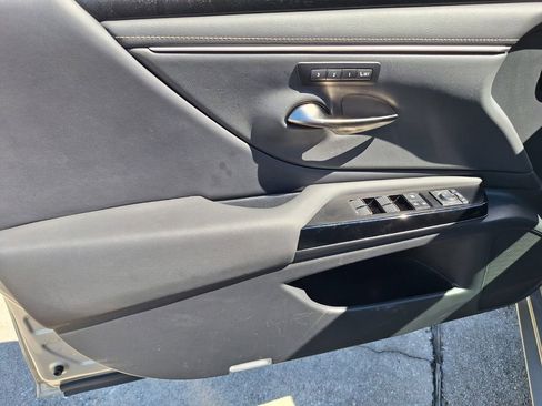 Used 2023 Lexus ES 350 w/ Premium Package image 31