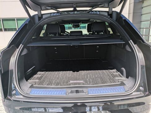 New 2026 Land Rover Range Rover Velar Dynamic SE image 12