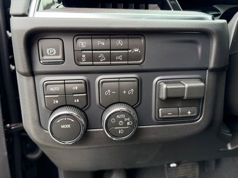 New 2026 Chevrolet Tahoe LT w/ Comfort Package AWD/4WD image 17