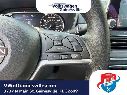 Used 2025 Nissan Altima 2.5 SV FWD image 22