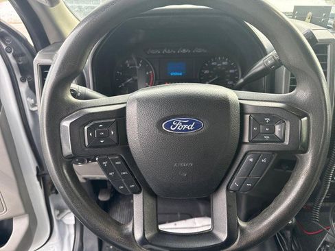 Used 2019 Ford F550 4x4 Regular Cab Super Duty image 17