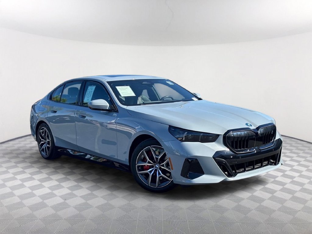 Used 2026 BMW i5 eDrive40 w/ M Sport Package RWD image 1