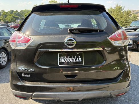 Used 2016 Nissan Rogue S AWD/4WD image 5