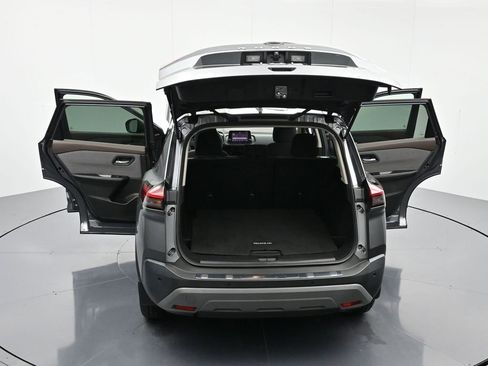 Used 2023 Nissan Rogue SV image 42