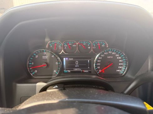 Used 2018 GMC Sierra 1500 SLE w/ SLE Value Package AWD/4WD image 11