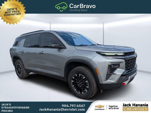 Certified 2024 Chevrolet Traverse Z71 AWD/4WD image 1