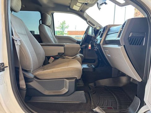 Used 2018 Ford F350 XLT AWD/4WD image 24