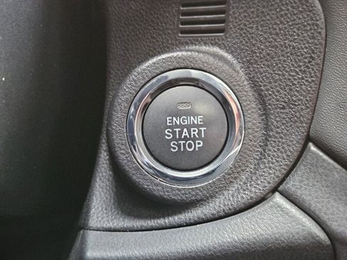 Used 2023 Subaru Outback Touring XT image 33