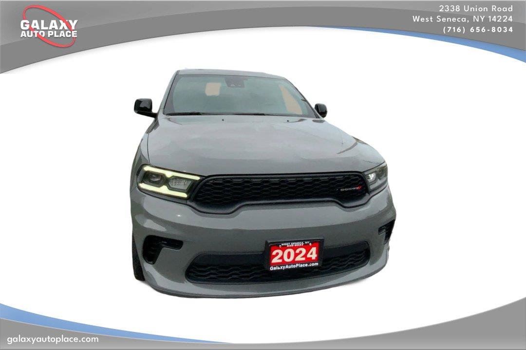 Used 2024 Dodge Durango GT AWD/4WD image 3