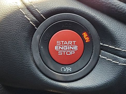 Used 2021 Dodge Durango SRT Hellcat w/ Technology Group AWD/4WD image 17