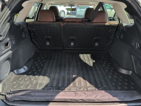 Used 2022 Subaru Outback Touring image 28