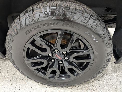 Used 2021 GMC Sierra 1500 Elevation image 12