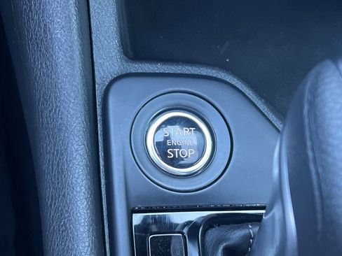 Used 2025 Nissan Sentra S FWD image 19
