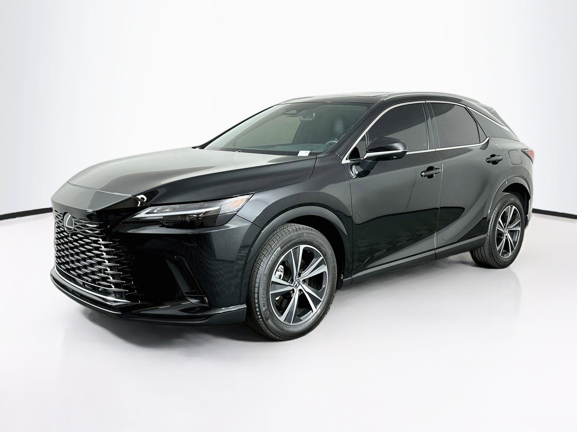 Used 2024 Lexus RX 350 Premium w/ Convenience Package FWD image 3