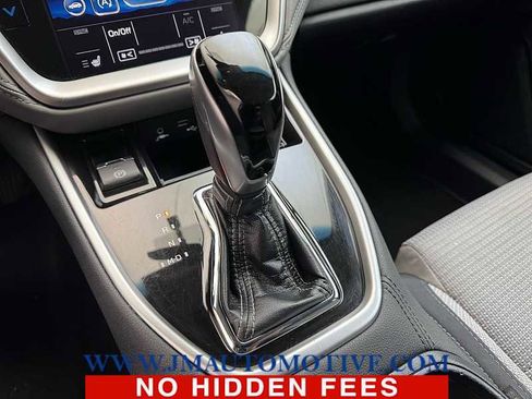 Used 2020 Subaru Outback Premium image 32