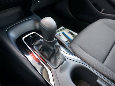 Used 2024 Toyota Corolla LE image 23