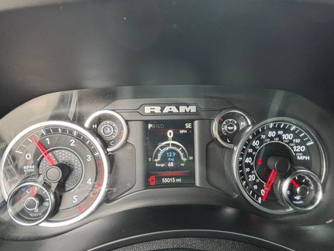 Used 2022 RAM 2500 Big Horn w/ Cold Weather Group AWD/4WD image 16