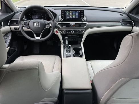Certified 2021 Honda Accord LX image 9