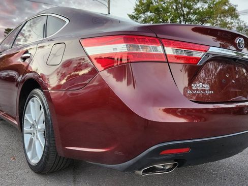 Used 2013 Toyota Avalon XLE Touring FWD image 11