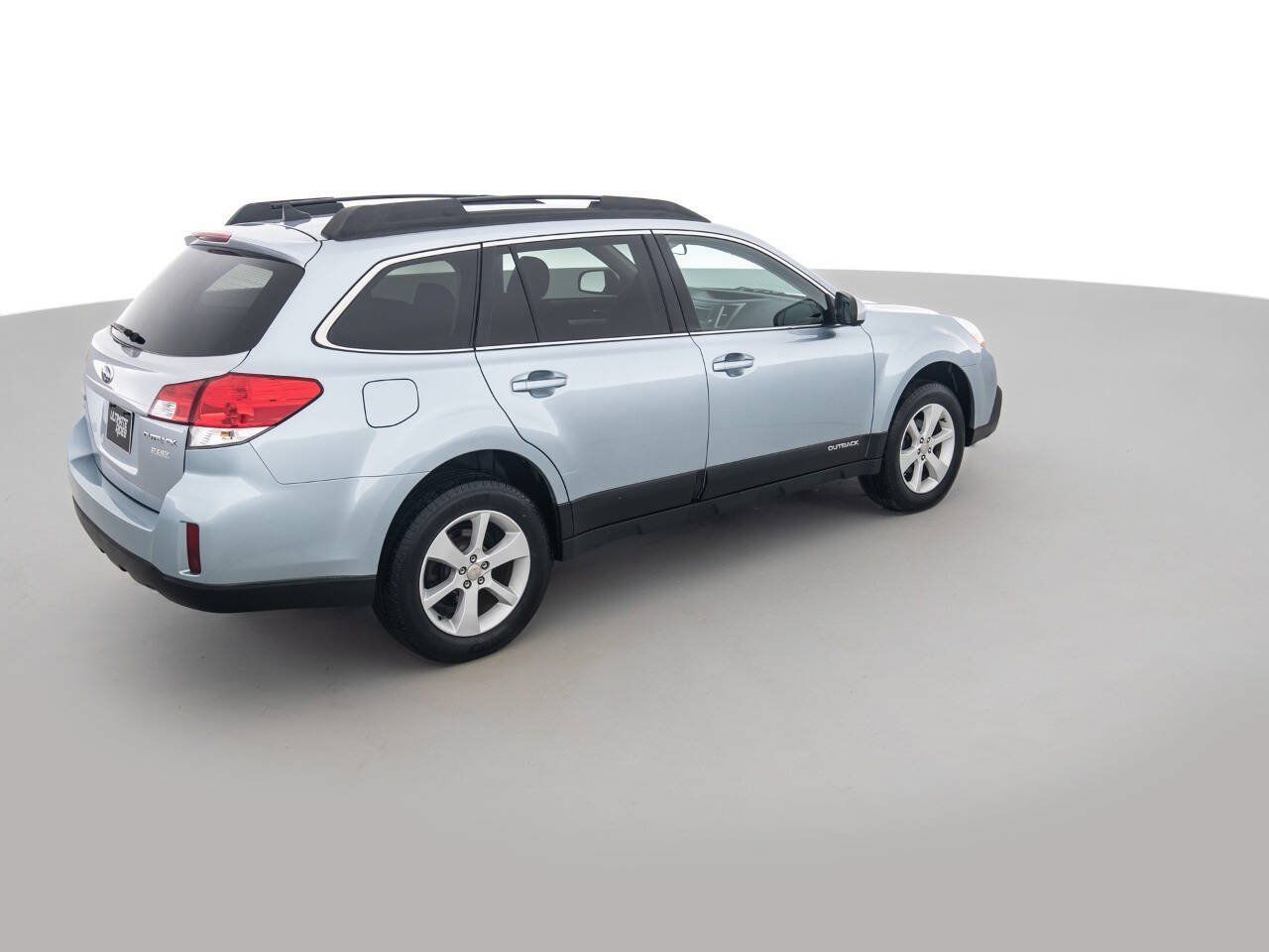 Used 2014 Subaru Outback 2.5i Premium AWD/4WD image 5