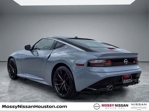 Certified 2024 Nissan Z Performance w/ Floor Mat Package image 2