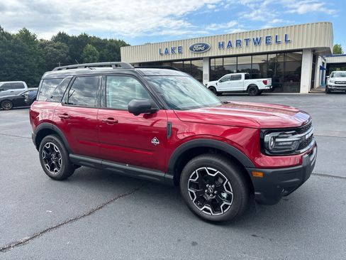 New 2025 Ford Bronco Sport Outer Banks w/ Outer Banks Tech Package+ image 1