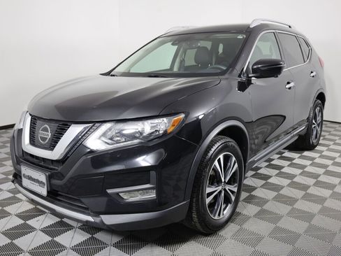 Used 2017 Nissan Rogue SL image 5