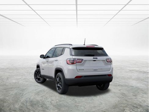 New 2025 Jeep Compass Latitude w/ Altitude Special Edition image 3