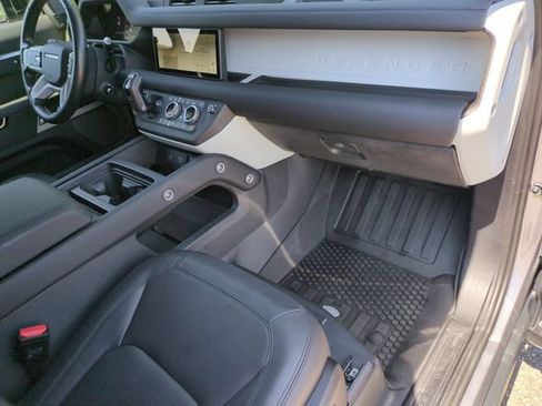 Used 2024 Land Rover Defender 110 S AWD/4WD image 19