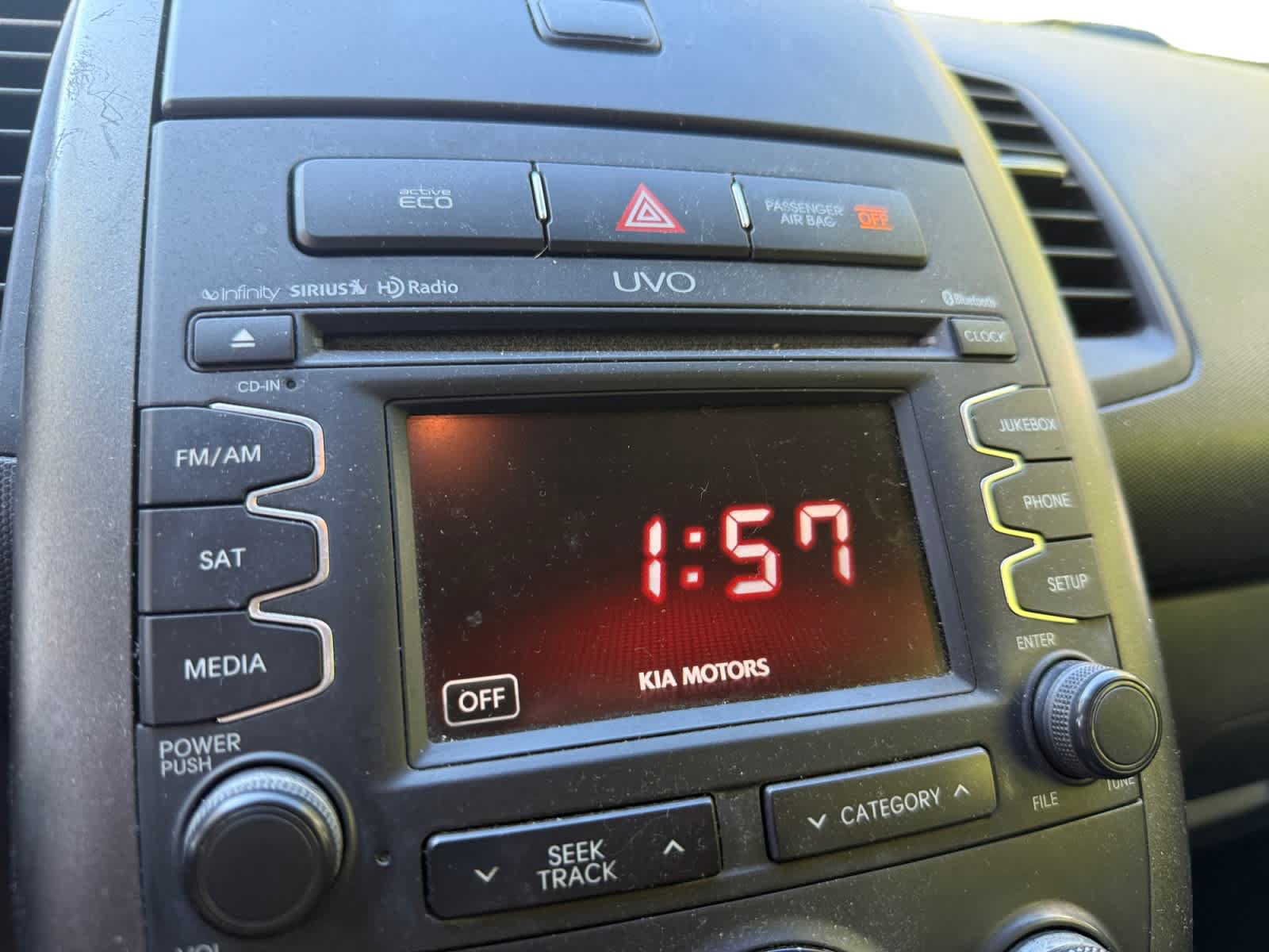 Used 2013 Kia Soul + w/ Audio Pkg FWD image 13