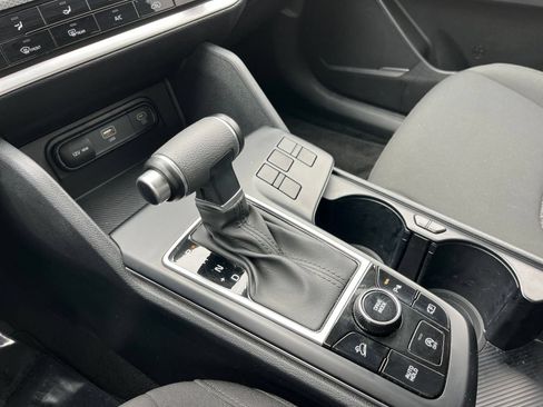 Used 2025 Kia Sportage LX FWD image 39