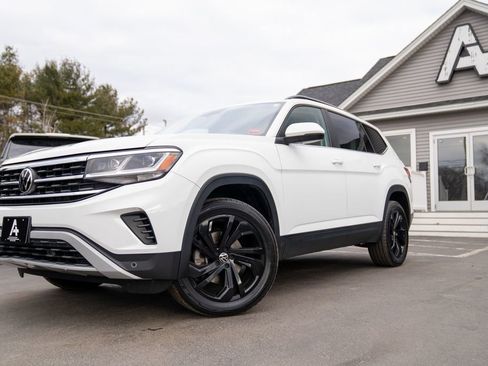 Used 2022 Volkswagen Atlas SE w/ Panoramic Sunroof Package image 1