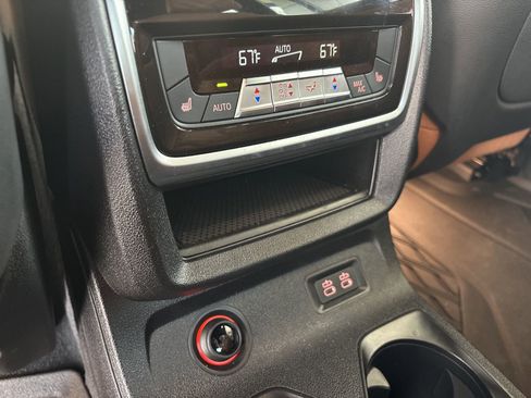 Used 2026 BMW X7 xDrive40i w/ Premium Package AWD/4WD image 17