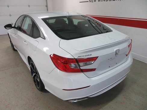 Used 2019 Honda Accord Sport image 12