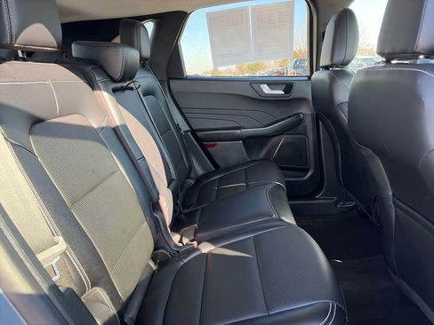 Used 2025 Ford Escape Platinum image 33