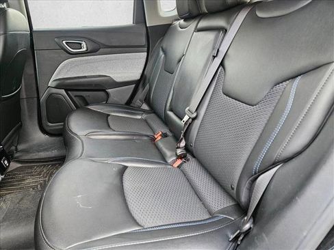 Used 2022 Jeep Compass Latitude image 17