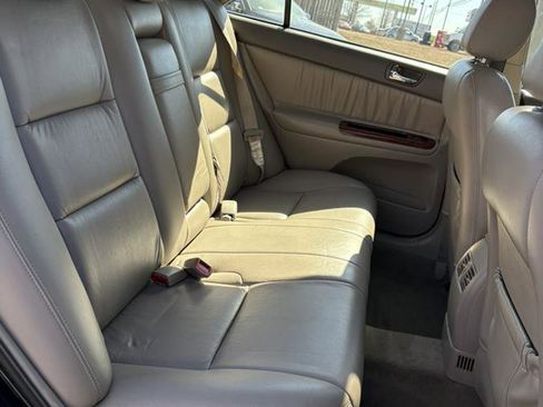 Used 2006 Toyota Camry V6 image 15