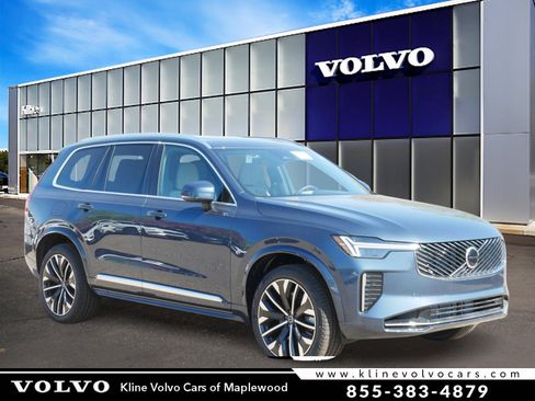 New 2025 Volvo XC90 T8 Core image 1